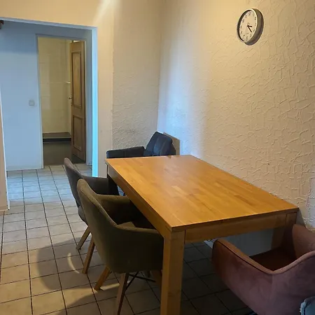 3 Bedroom Furnished In Frankfurt Apartment