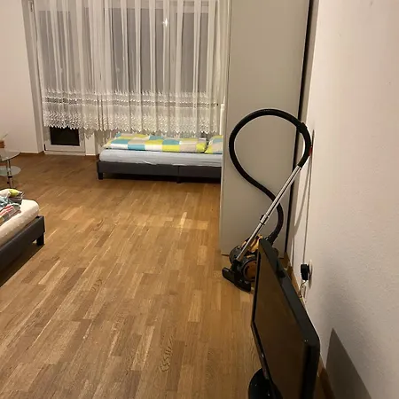 3 Bedroom Furnished In Frankfurt